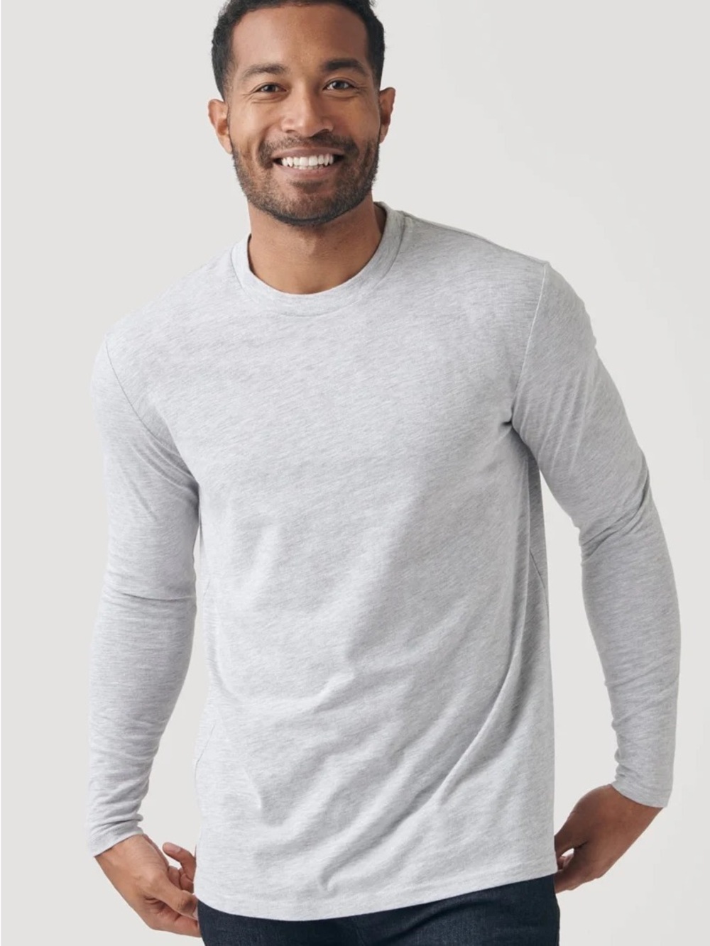 True Classic Size XL Men's Light Gray Heather Long-Sleeve Crew Neck Shirt 158